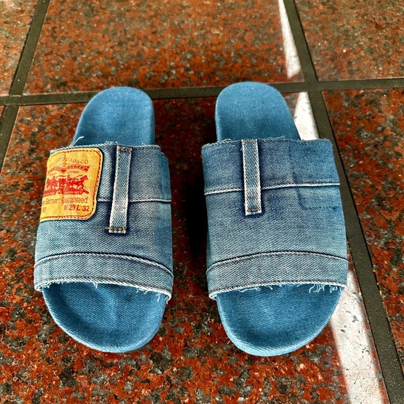 Lasaky – Letter Print Denim Flat Sandals women’s size 7 - Picture 5 of 11